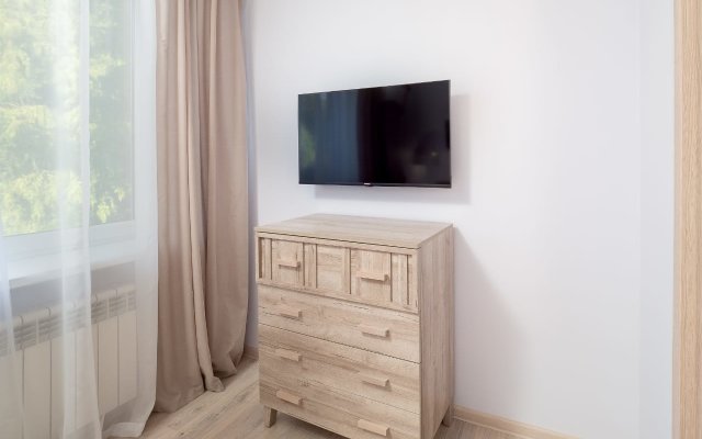 U Morya S Basseinom v ZhK Solnechnyij apt27 Apartment