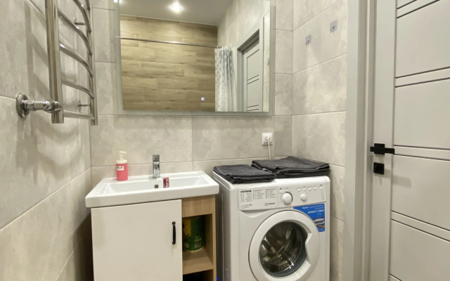 Batashi Green Flat