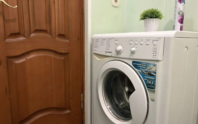 Квартира для командировочных рядом с заводами Лукойл, Каустик