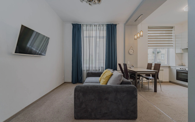 Отель Априори