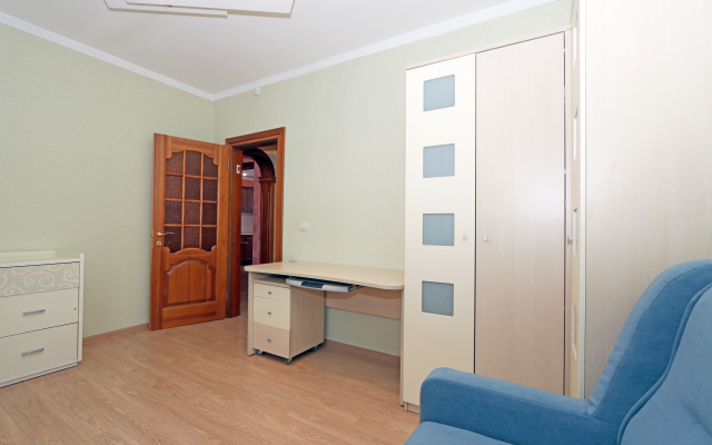 V Shelekhove 6 Flat