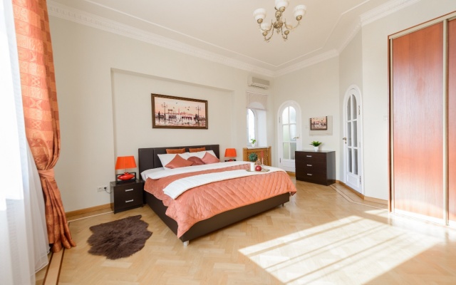 Квартира 5 комнат Пентхауз с видом на Кремль