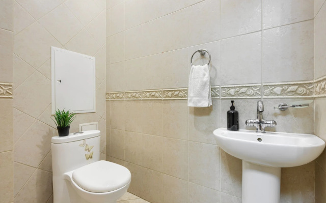 Трёхкомнатные апартаменты на Маршала Чуйкова