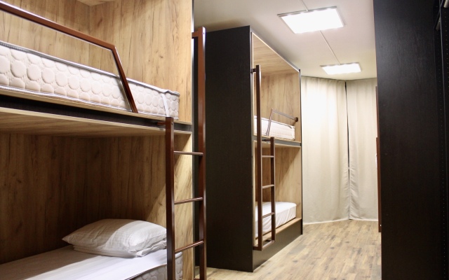 Halva Hostel