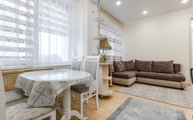 Vozle Naberezhnoy Flat
