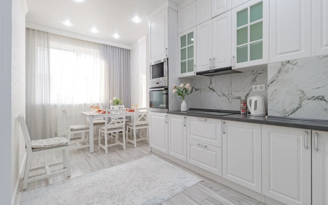 Svetlye I Uyutnye Ryadom S Botanicheskim Sadom Apartments