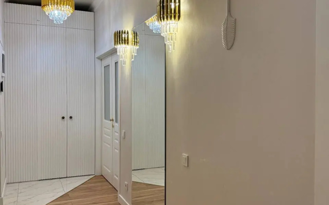 Квартира Полноценная двухкомнатная в модном районе