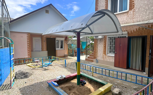 Barkhatny Sezon Guest House