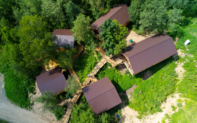 Veselye Gusi Glamping