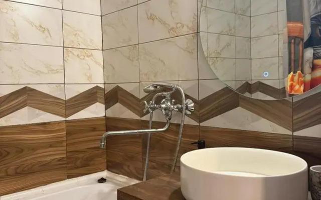 Квартира на Пятилеток 15к2