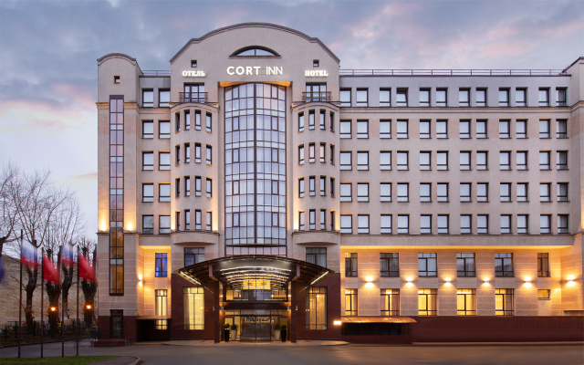 Cort Inn St-Petersburg Hotel & Conference Center (ex Courtyard by Marriott St-Petersburg Center Hotel)