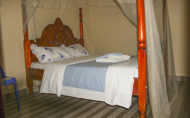Nyamunyonyi Lake Resort