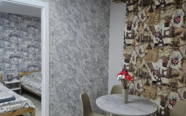 Dvuhkomnatnye ryadom s parkom SHvejcariya Apartments 1