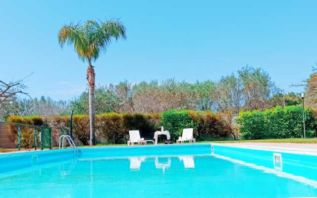 Luxury Holiday House Whith Pool Guest House