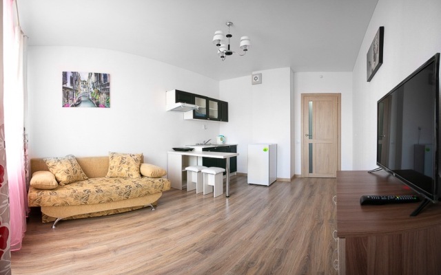 Na ulice Olega Koshevogo 30 Apartments