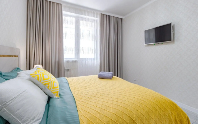 Svetlye I Uyutnye Ryadom S Dostoprimechatelnostyami Apartments