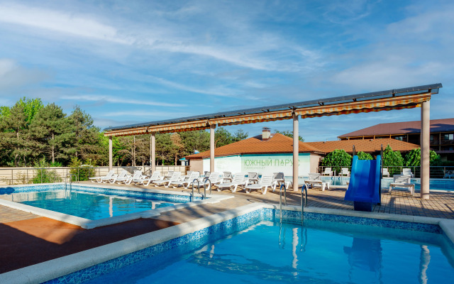 Yuzhnyij Parus Resort Hotel