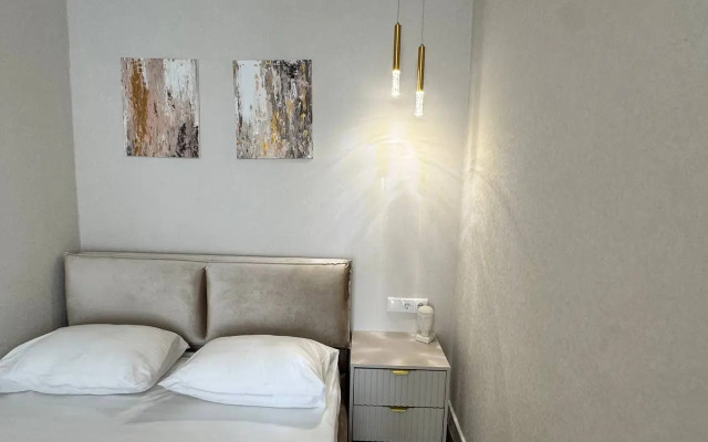 Studiya S Velikolepnym Vidom Na Reku Flat
