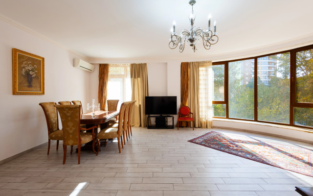 Квартира 3-к в новостройке на улице Арама DI723