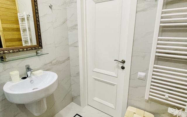 V Tsentre Goroda Na Uralskoj Apartments
