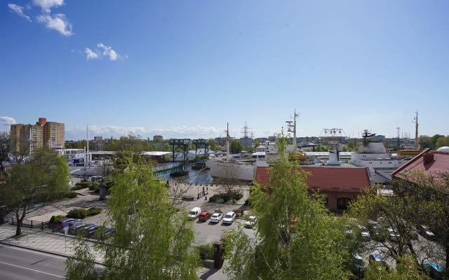 Апартаменты Баграмяна 22