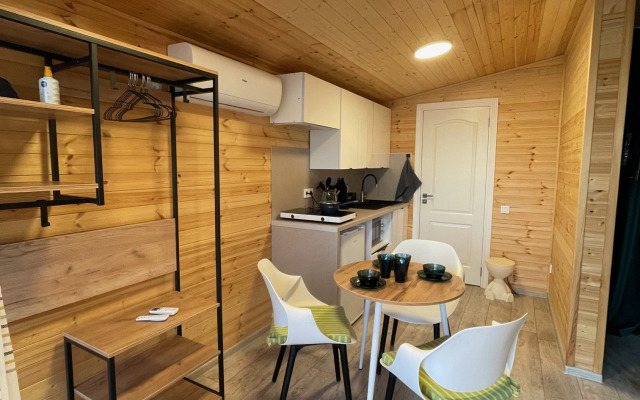 Частный дом Дом Теремок зеленый