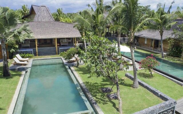 Mannao Estate Villa