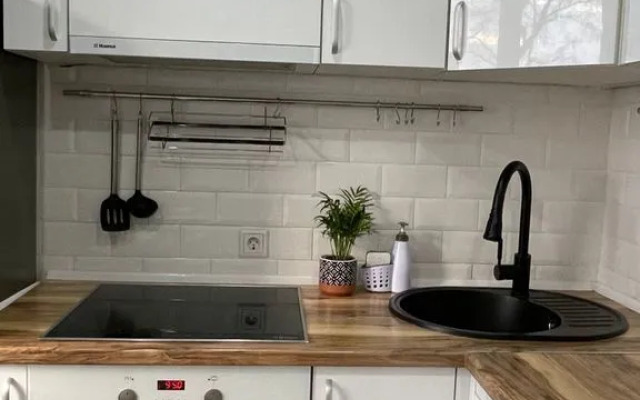 Na Ul. Mukhina 1 Flat