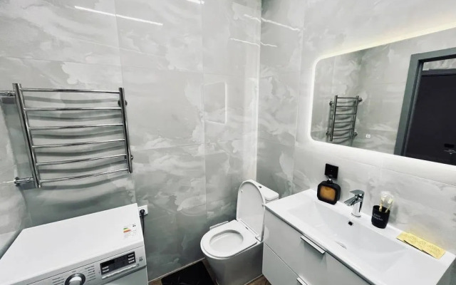 Na Ulitse Borisa Slyusarya 23s2 V Zhk Levobepezhye Flat