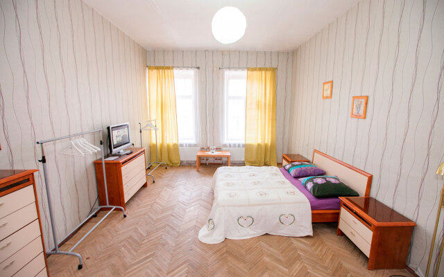 Feelathome Apartments on Nevsky