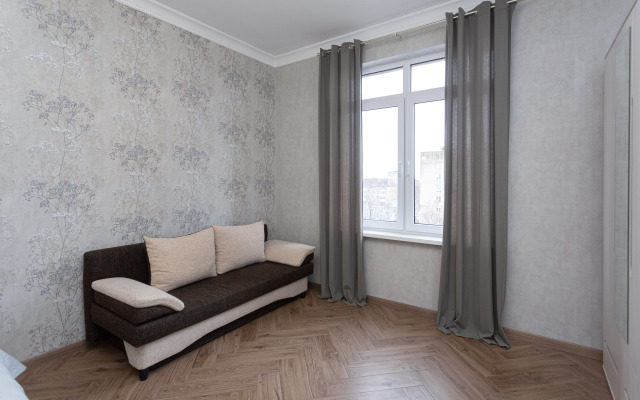 Апартаменты на Севастьянова