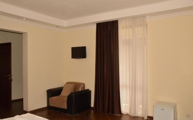 Irise Hotel