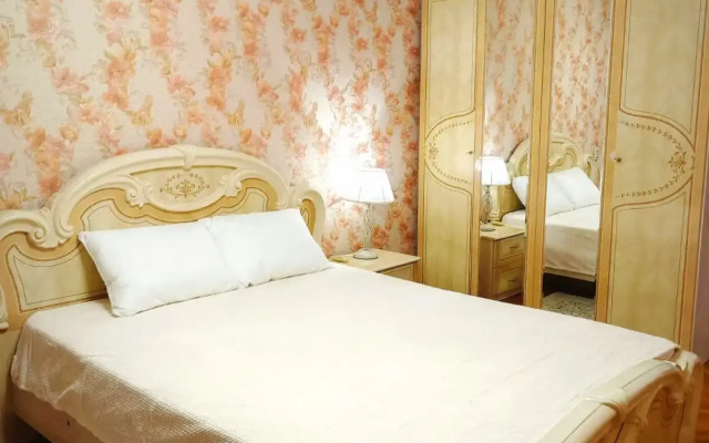 Na Ul Roz 41 Flat