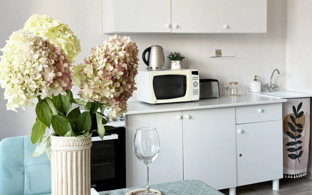 Na Vzlyotnoy Ulitse 7l Flat