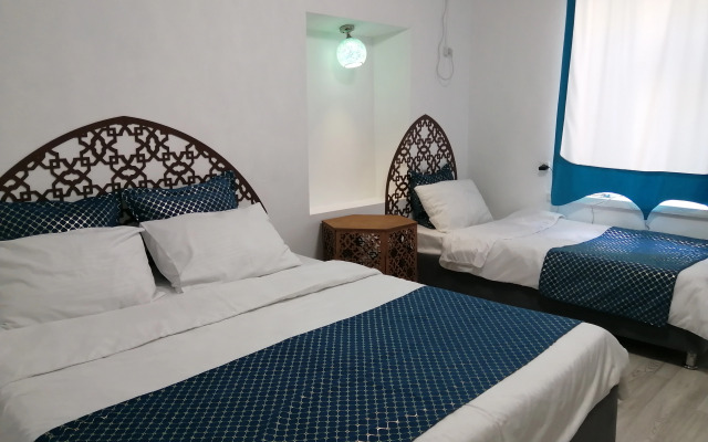 Na Krasnoflotskoy Guest House