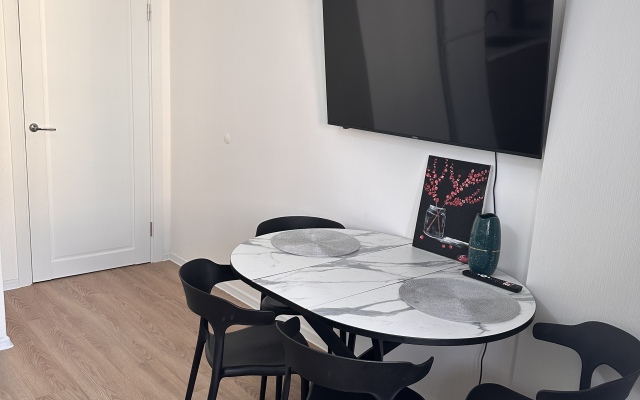 V Rybatskom Flat