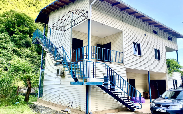 V Zhoekvarskom Uschelye Mini Hotel