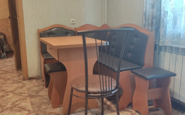 Tsentr Levogo Berega U Vatu I Ryadom M4 Apartments