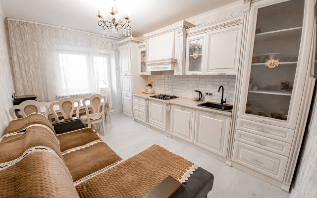 Uyut Flat