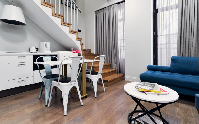 Апартаменты Двуxуpовневые в Центре Москвы