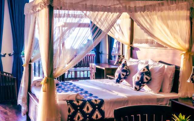 Calypso Sunset Beach Boutique Hotel