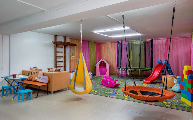 Laura Sochi Guest House