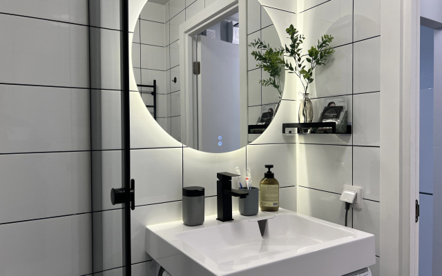 Sovremennaya studya nedaleko ot aeroporta Vnukovo Flat