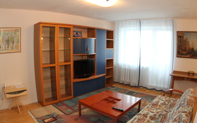 Garden Apartment