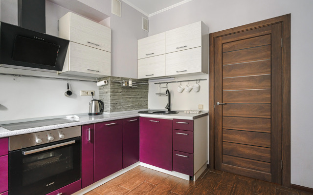Na Ulitse Bryantseva Flat