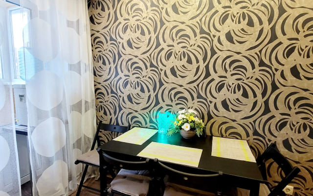 Na Lomonosova U Pruda Flat