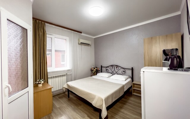 Grant-3 Hotel