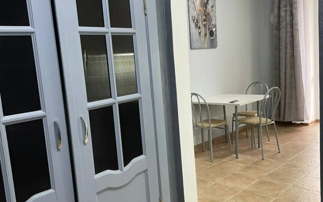 Uyutnaya kvartira Flat