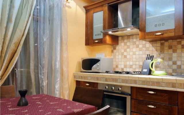 Апартаменты на Городском Валу 10