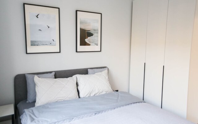 Grey Swan Apartments